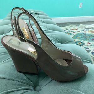 Moleca tan wedge made in Brazil